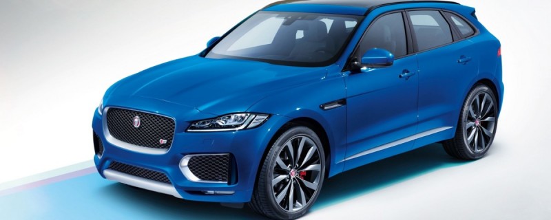 JAGUAR F-PACE NEJLEPŠÍ A NEJKRÁSNĚJŠÍ AUTO ROKU 2017