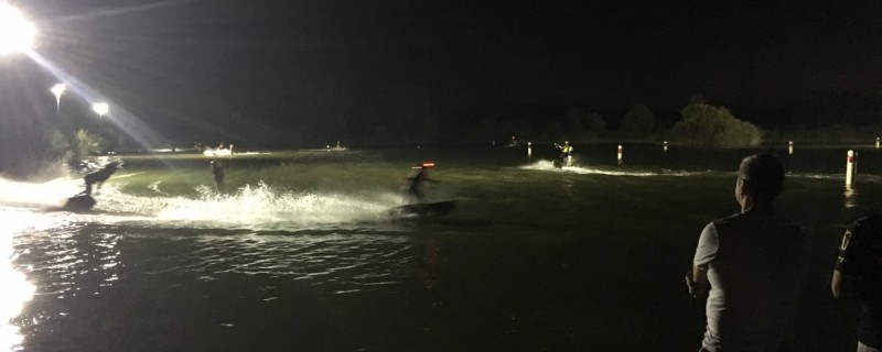 ZÁVODY JETSURF VE VALTICÍCH